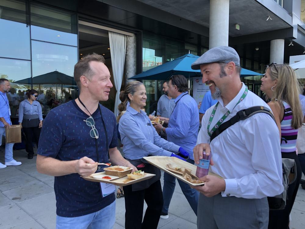 CAC’s Alexei Rudolf discusses the California avocado season with Jeremy Bringardner of Mendocino Farms.