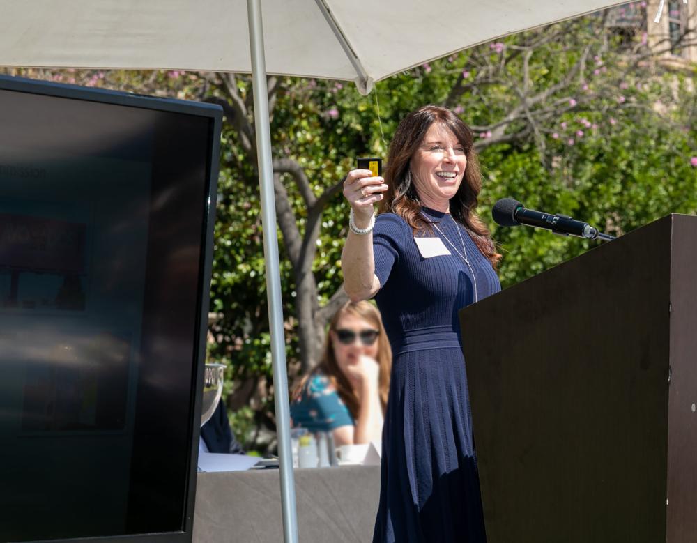 Carolyn Becker, CAC retail marketing director, described the exciting California avocado digital advertising being shown on screen. 