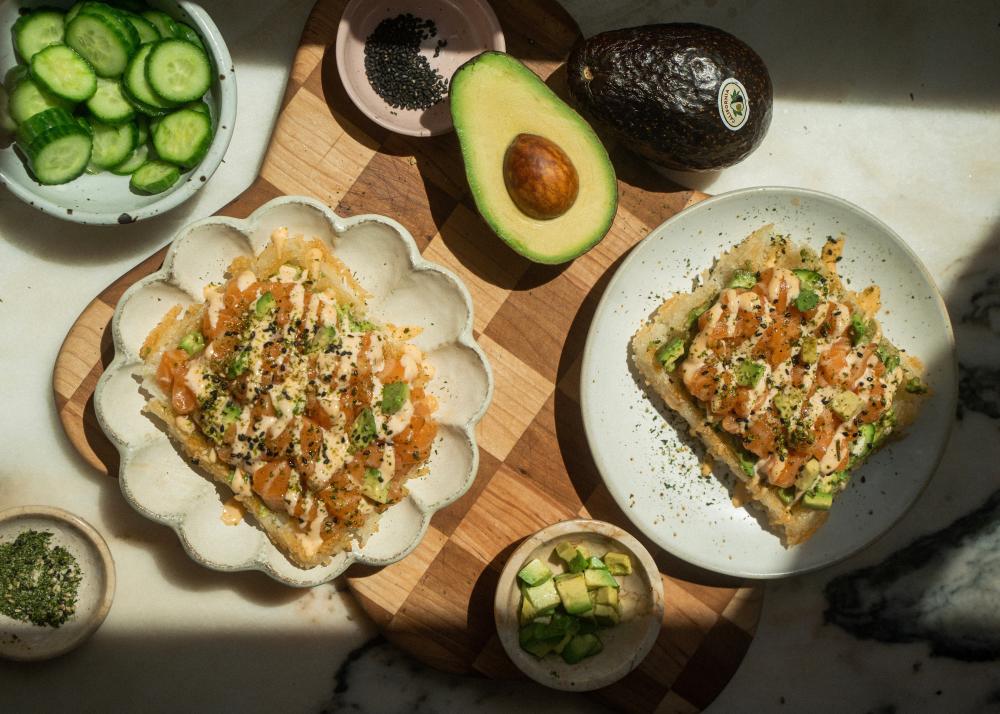 This Savory California Avocado Crispy Rice sandwich was shared across NomLife’s social channels.