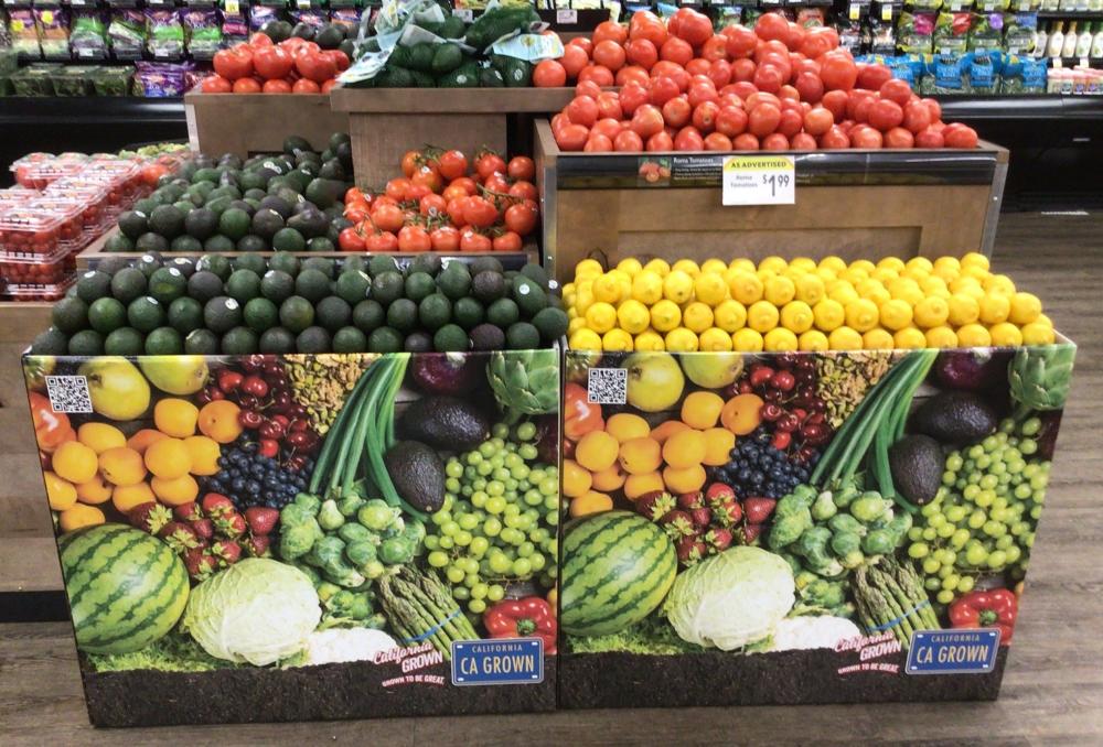 CA GROWN bins paired California avocados with a variety of locally grown produce in Save Mart locations.