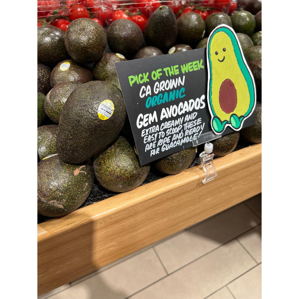 A Bristol Farms store located in Southern California used creative signage to tout the GEM California avocado variety.