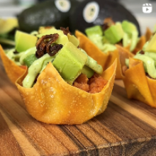 Social media influencers are great partners to help show how to use California avocados, such as this California Avocado Tuna Wonton Cups recipe created by California-based social media influencer, Herman at Home.