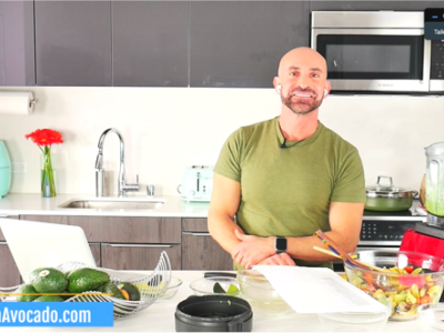 CAC Living Well Brand Advocate Manuel Villacorta shared his Roasted Vegetable Pasta with Avocado Pesto recipe, as well as key preparation and usage tips, during the Hy-Vee dietitians’ Virtual Lunch Cook Along.